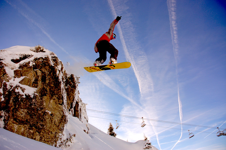 Freeride Snowboarder