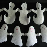 Ghost paper chain