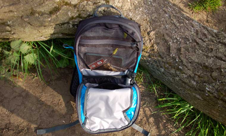 Internal pockets of Tokul backpack