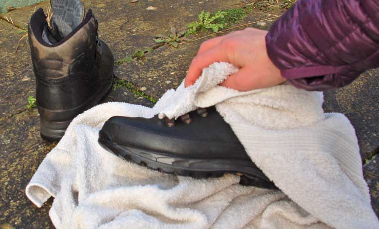 Drying hiking boots