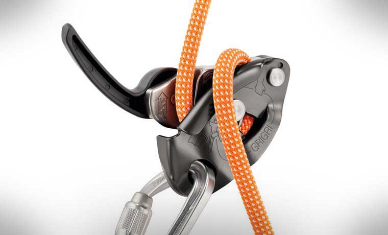 Active Assisted belay device