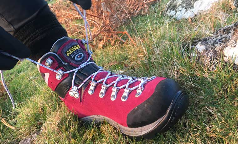 Tying up hiking boots