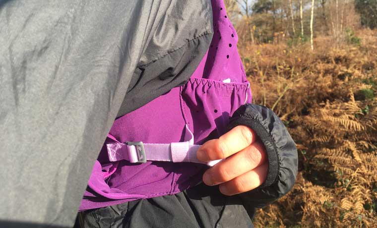 Adjustment strap on running vest