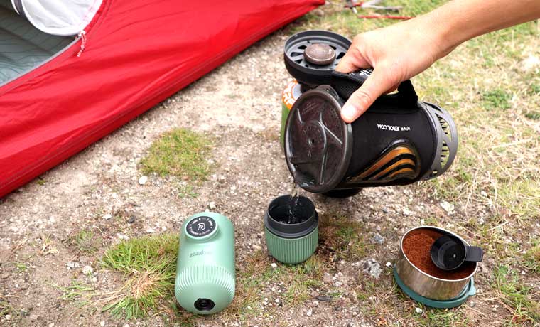 Nanopresso camping coffee