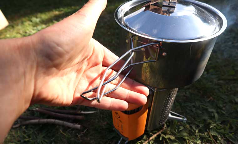 Holding pan handle