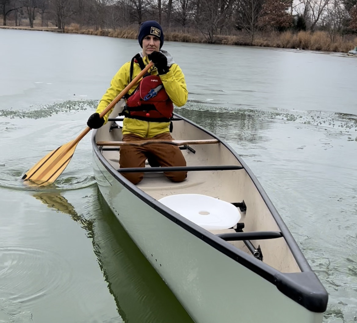 Paddling backwards in a canoe 3