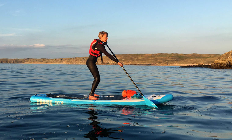 How to turn a paddle board