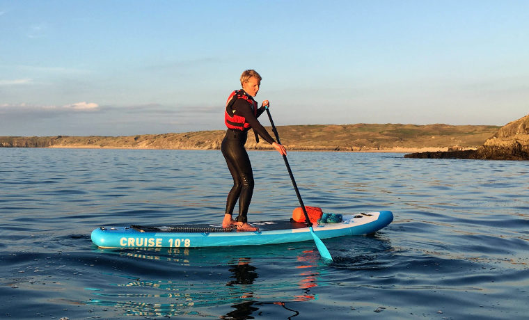How to turn a paddle board