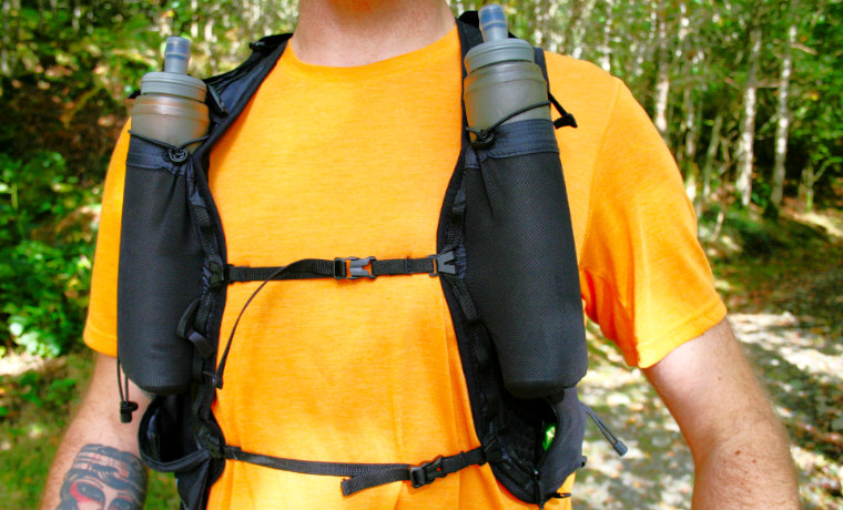 Backpack sternum straps